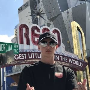 Meet your Posher, Skyler